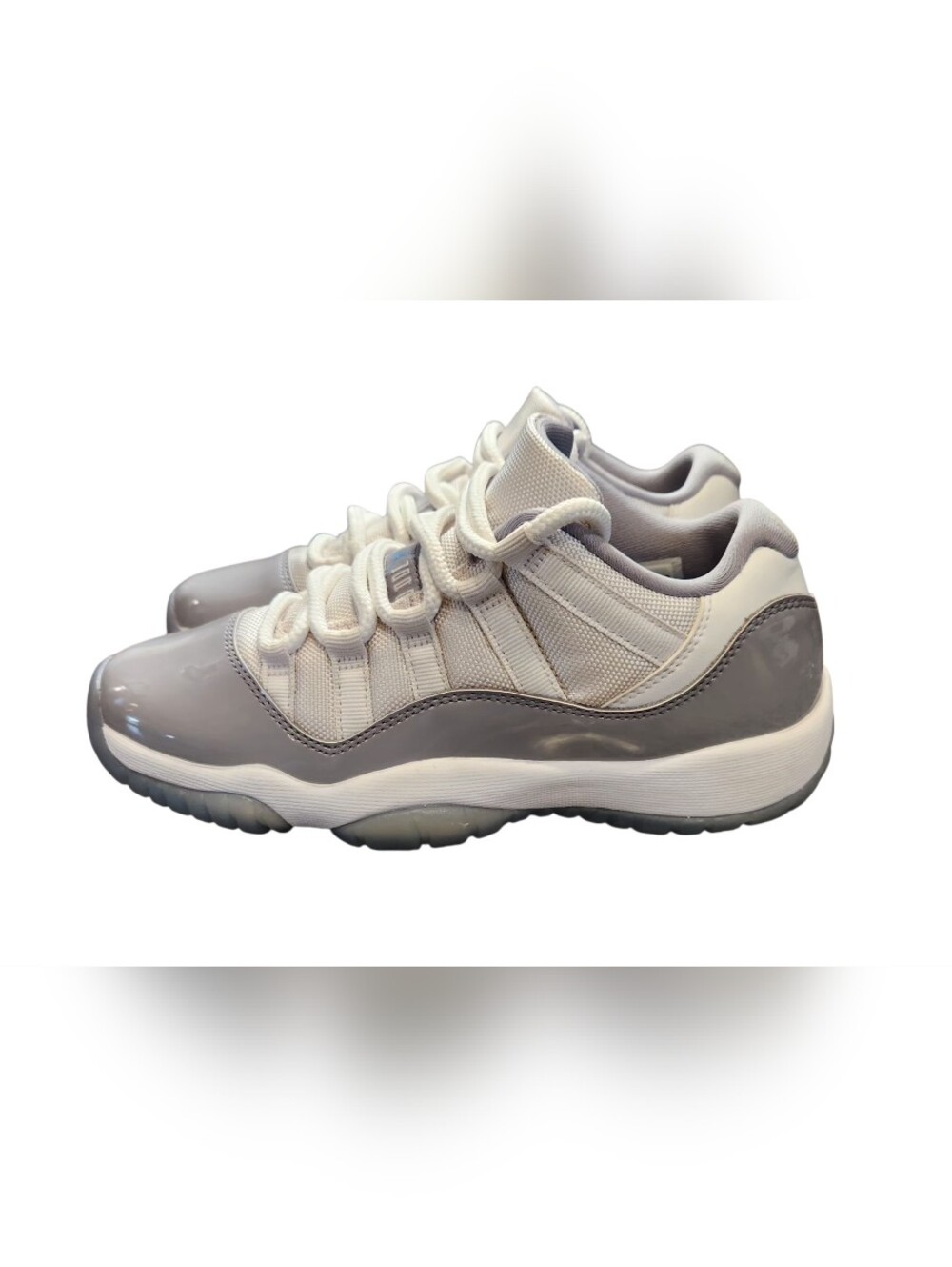 Jordan 11 Retro Low Cement Grey